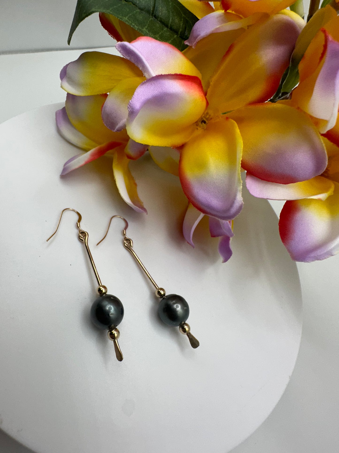 Tahitian Pearl Paddle Earrings